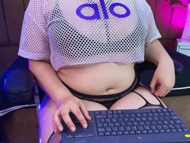 IrisRoses webcam