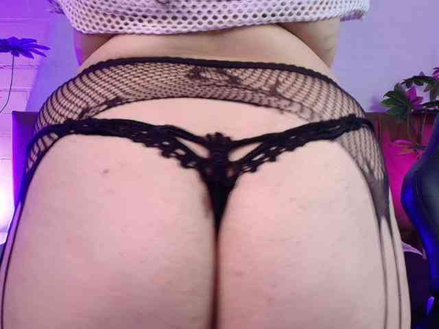 IrisRoses webcam