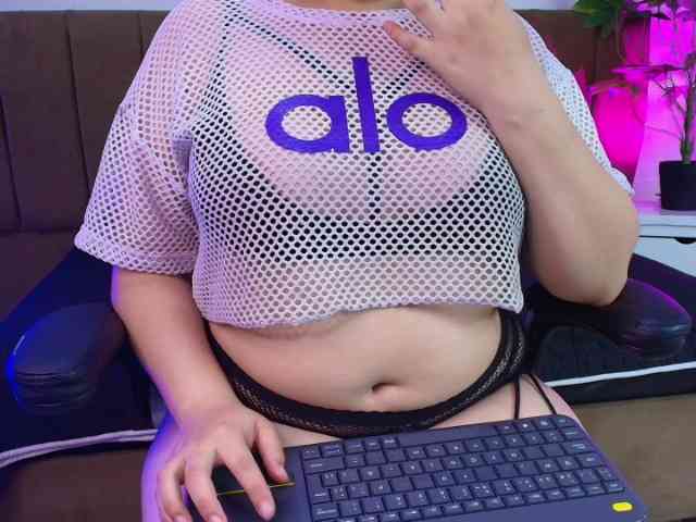 IrisRoses webcam
