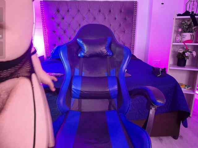 IrisRoses webcam