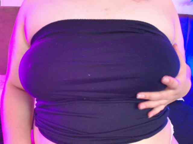 IrisRoses webcam