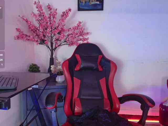 IrisRoses webcam