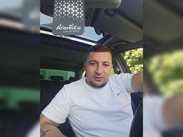 niklevel live webcam show