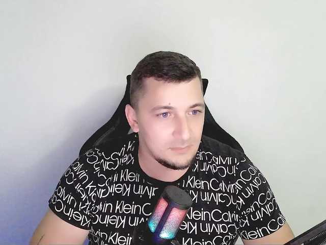 niklevel live webcam show