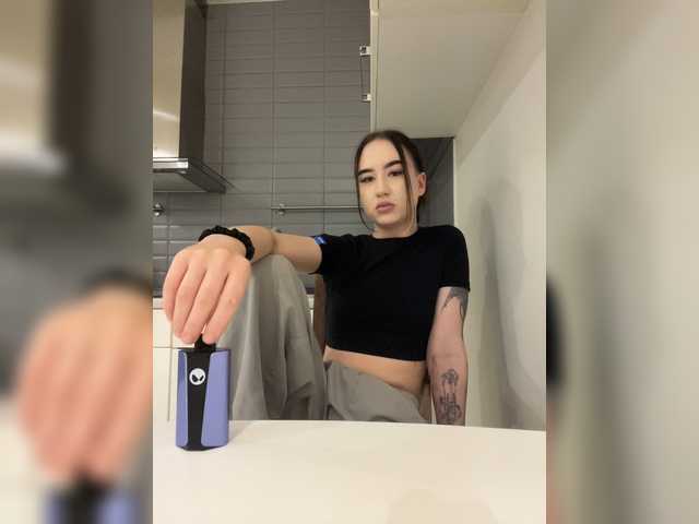 KiraKont live cam on BongaCams