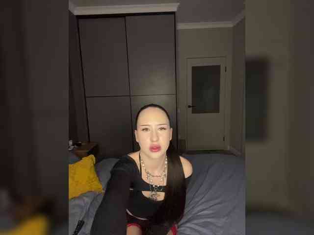 KiraKont webcam