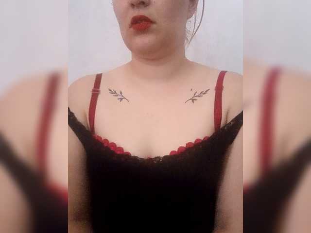Dana18-1 live cam on BongaCams