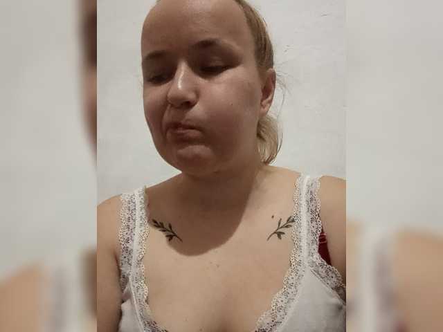 Dana18-1 live cam on BongaCams