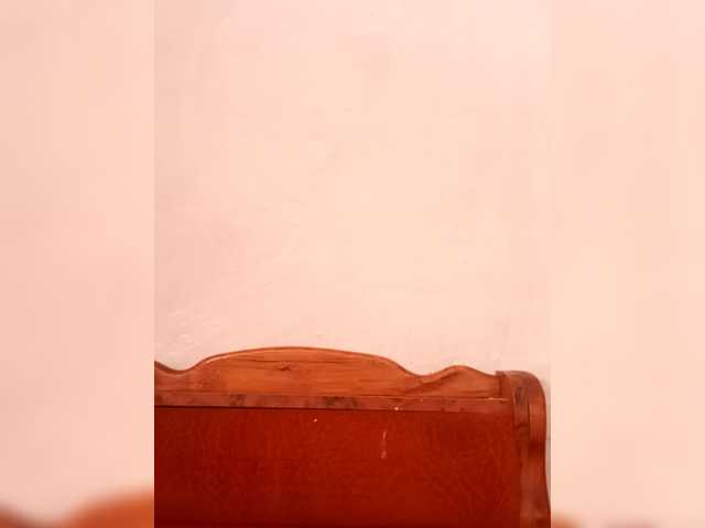 Dana18-1 live cam on BongaCams