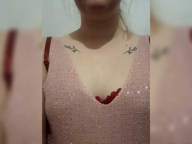 Dana18-1 live cam on BongaCams