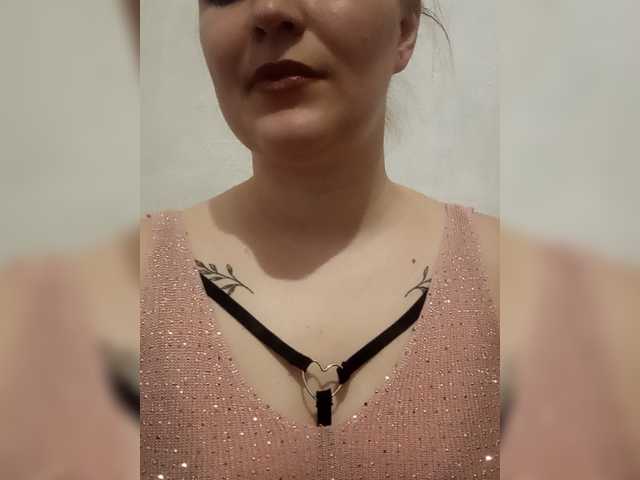 Dana18-1 live cam on BongaCams