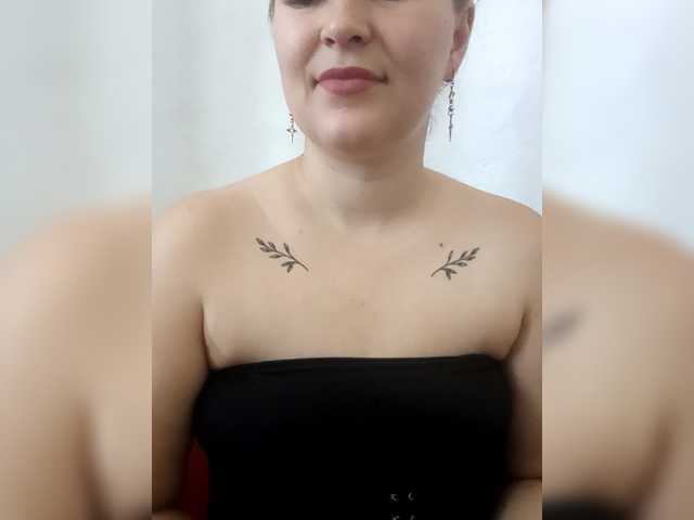 Dana18-1 live cam on BongaCams