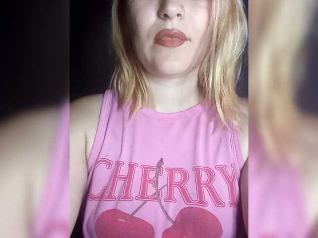 Dana18-1 live cam on BongaCams