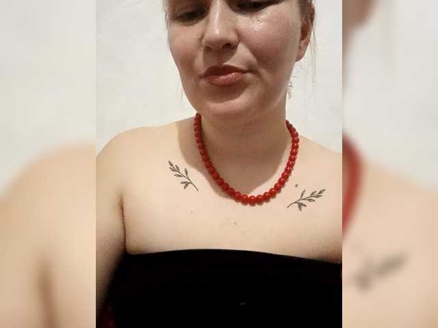 Dana18-1 live cam on BongaCams