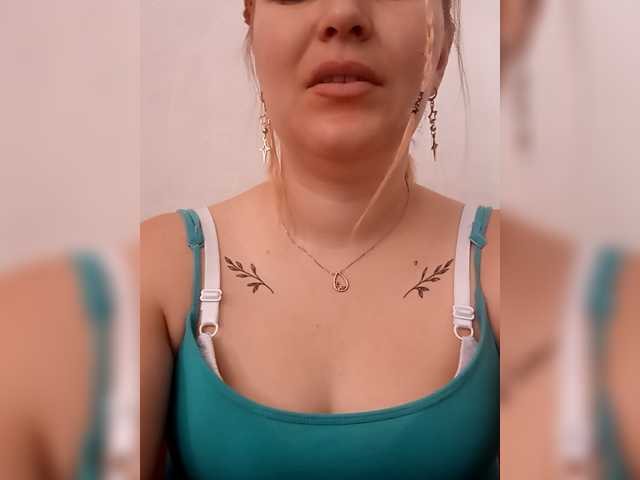 Dana18-1 live cam on BongaCams