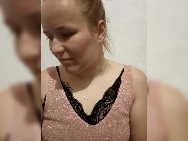 Dana18-1 live cam on BongaCams