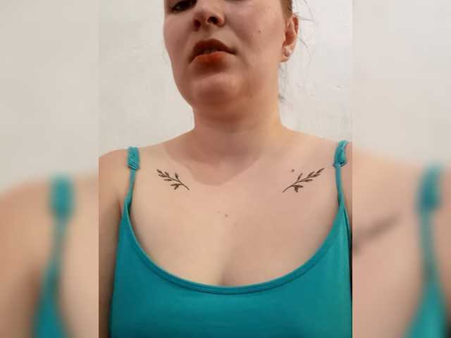 Dana18-1 live cam on BongaCams