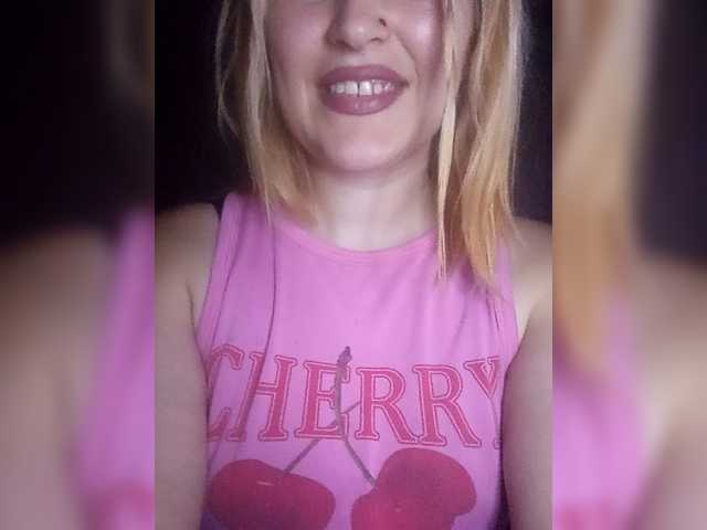 Dana18-1 live cam on BongaCams