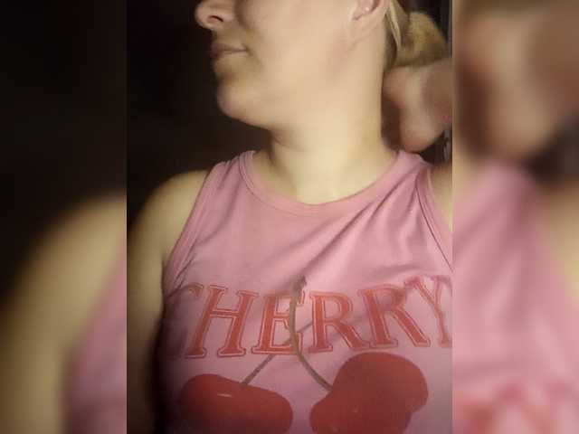 Dana18-1 live cam on BongaCams
