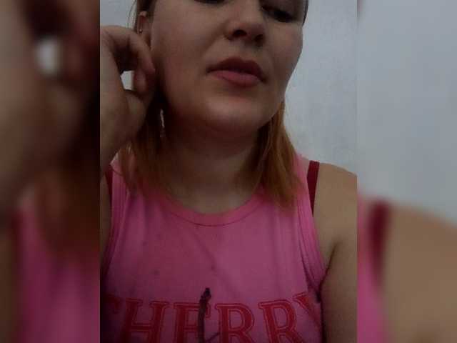 Dana18-1 live cam on BongaCams