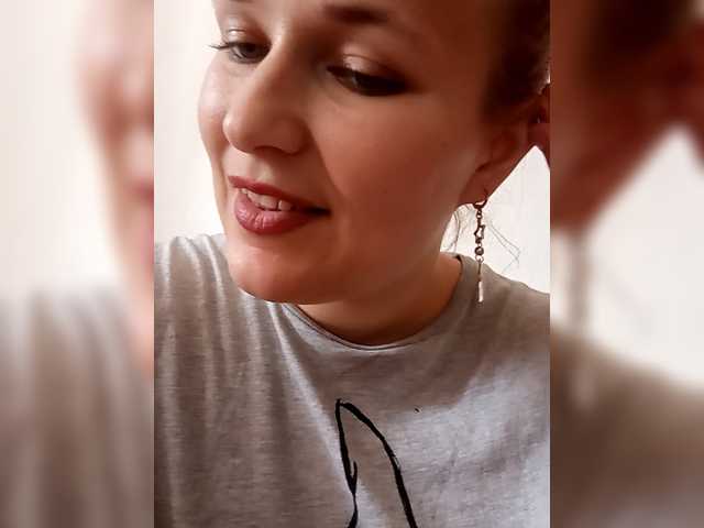 Dana18-1 live cam on BongaCams