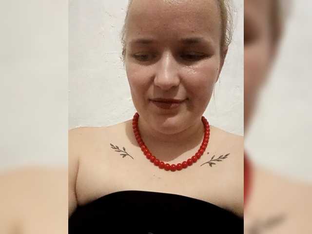 Dana18-1 live cam on BongaCams