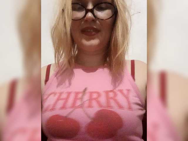 Dana18-1 live cam on BongaCams