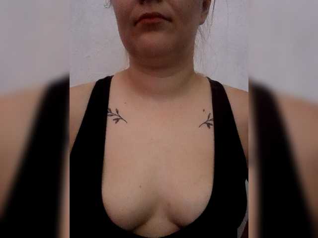 Dana18-1 live cam on BongaCams