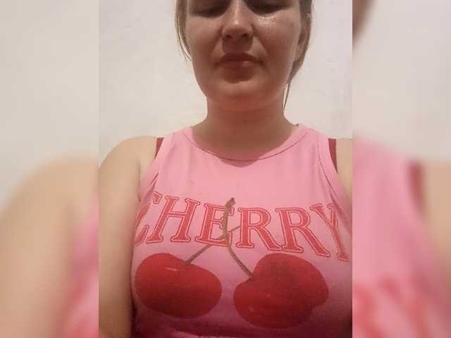 Dana18-1 live cam on BongaCams