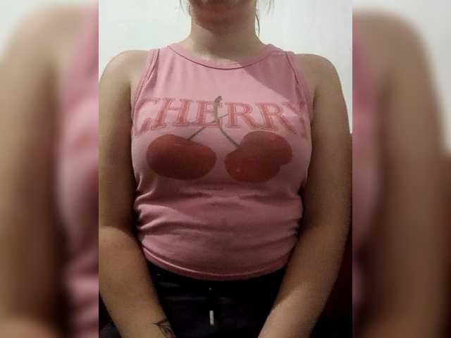 Dana18-1 live cam on BongaCams