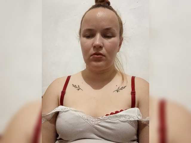 Dana18-1 live cam on BongaCams