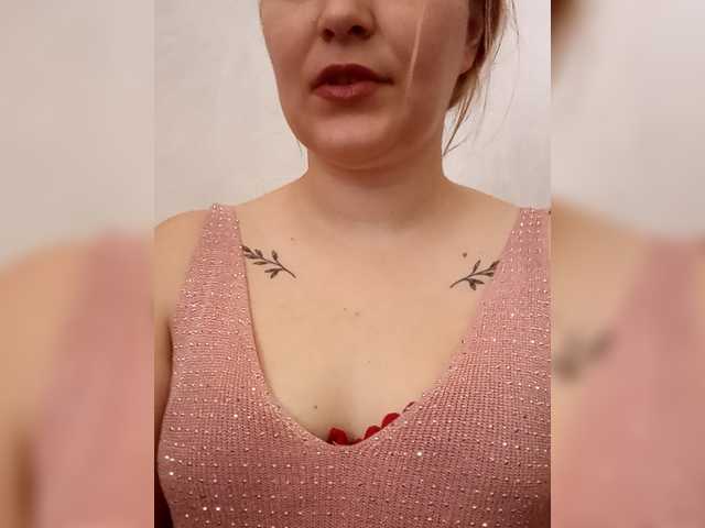 Dana18-1 live cam on BongaCams