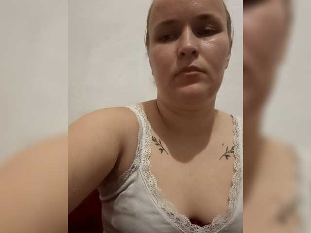 Dana18-1 live cam on BongaCams