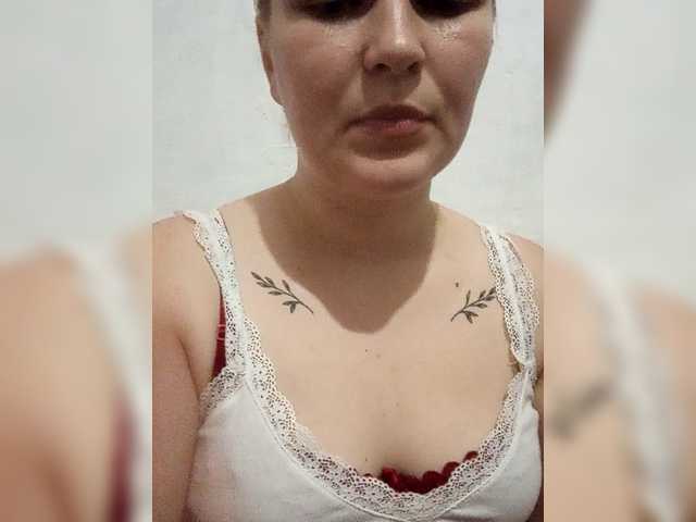Dana18-1 live cam on BongaCams
