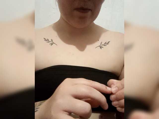 Dana18-1 live cam on BongaCams