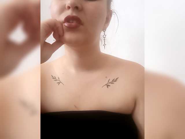 Dana18-1 live cam on BongaCams
