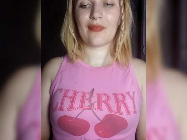 Dana18-1 live cam on BongaCams
