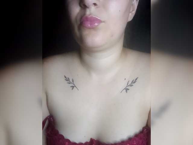 Dana18-1 live cam on BongaCams