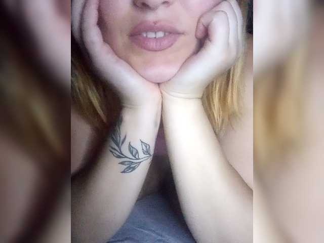 Dana18-1 live webcam show