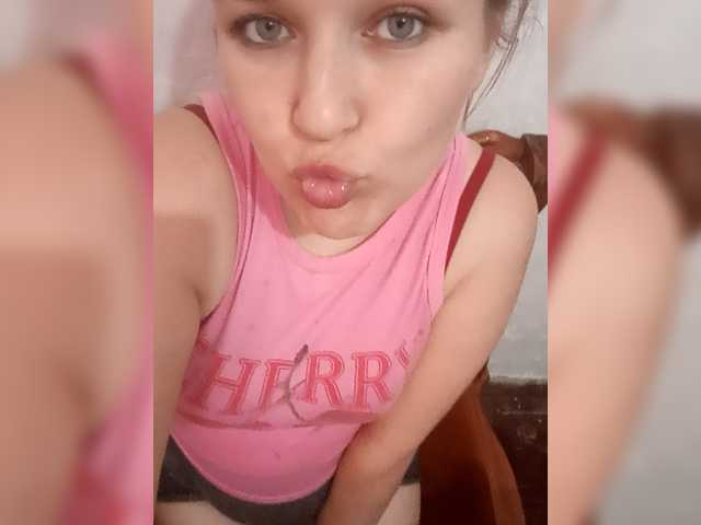 Dana18-1 live cam on BongaCams