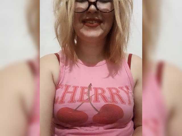 Dana18-1 live cam on BongaCams