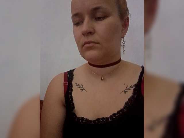 Dana18-1 live cam on BongaCams