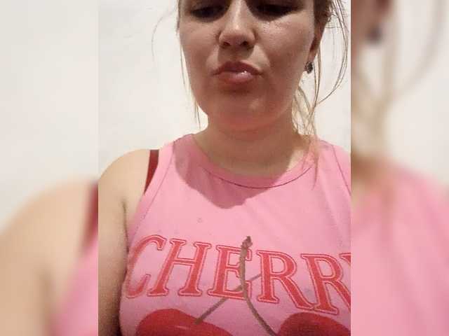 Dana18-1 live cam on BongaCams