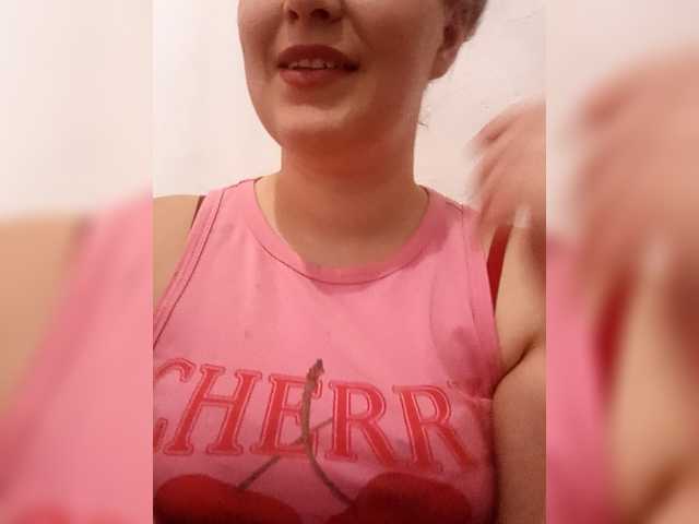 Dana18-1 live cam on BongaCams