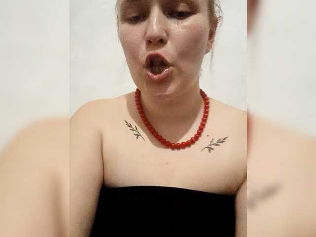 Dana18-1 live cam on BongaCams