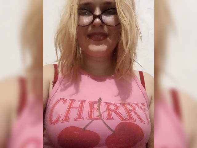 Dana18-1 live cam on BongaCams