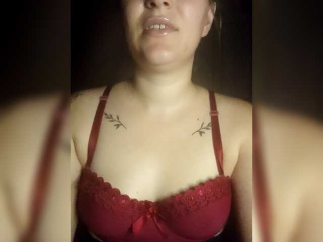 Dana18-1 live cam on BongaCams