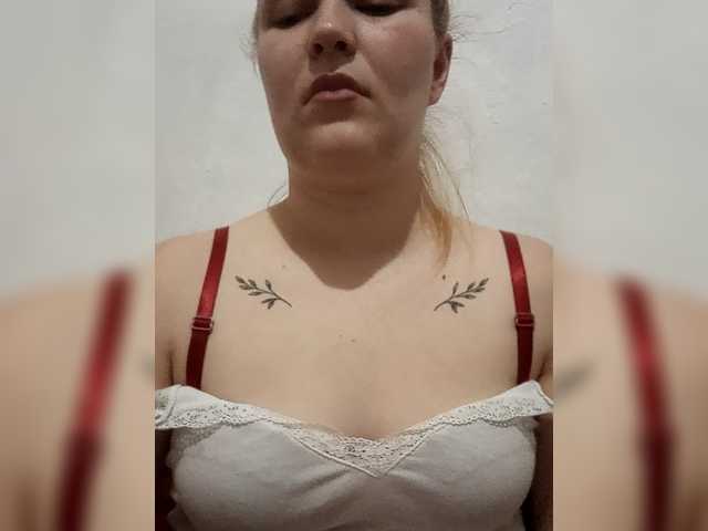 Dana18-1 live cam on BongaCams