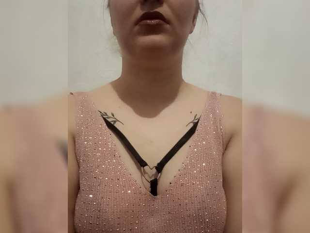 Dana18-1 live cam on BongaCams