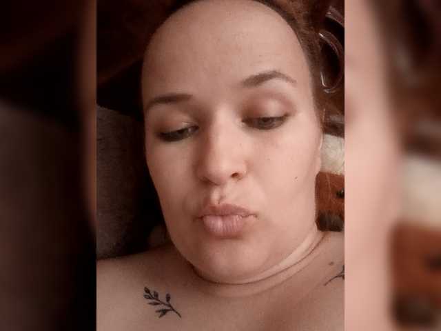 Dana18-1 live cam on BongaCams